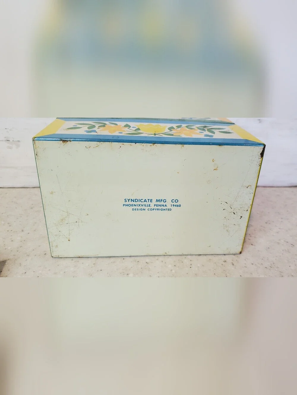 Vintage MCM Metal Recipe Box Floral Cottagecore Grandmacore Kitchen Storage Tin